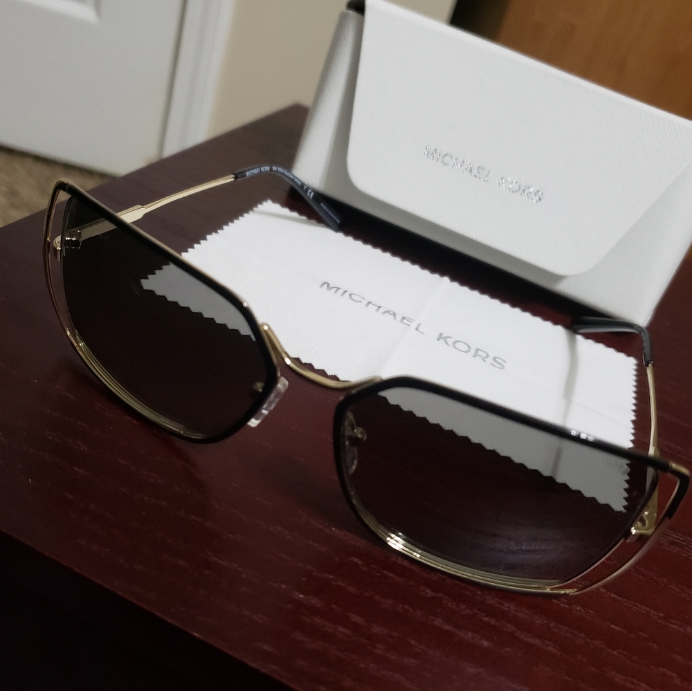 Michael Kors Sunglasses - Picture 7 of 8